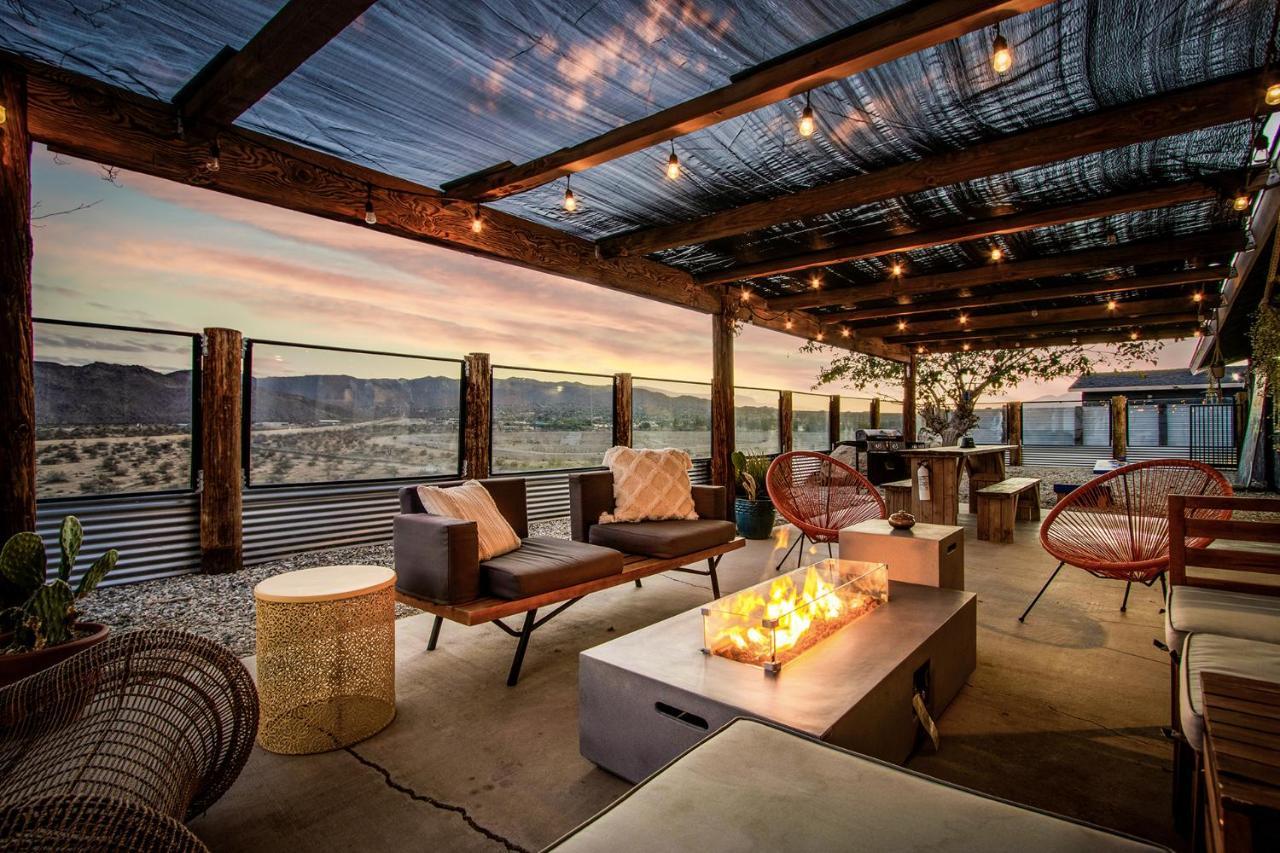 Sapphire Haven + Casita! Pool + Spa + Movie Theatre + 10 Min To Monument! Joshua Tree Εξωτερικό φωτογραφία