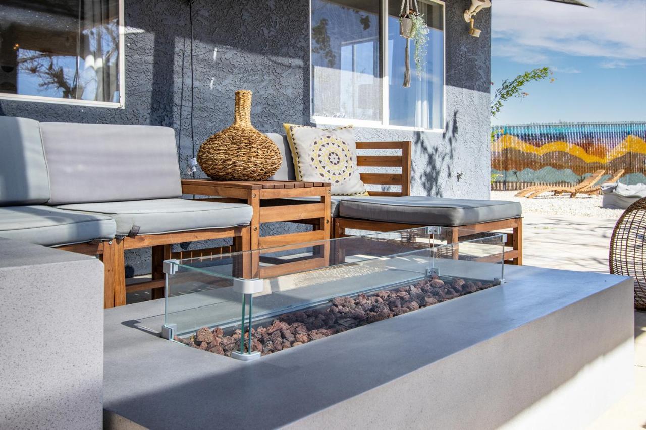Sapphire Haven + Casita! Pool + Spa + Movie Theatre + 10 Min To Monument! Joshua Tree Εξωτερικό φωτογραφία