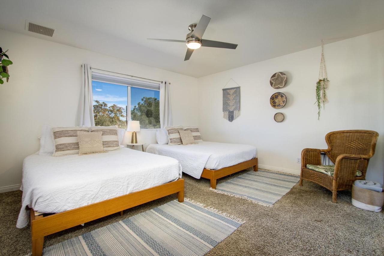 Sapphire Haven + Casita! Pool + Spa + Movie Theatre + 10 Min To Monument! Joshua Tree Εξωτερικό φωτογραφία