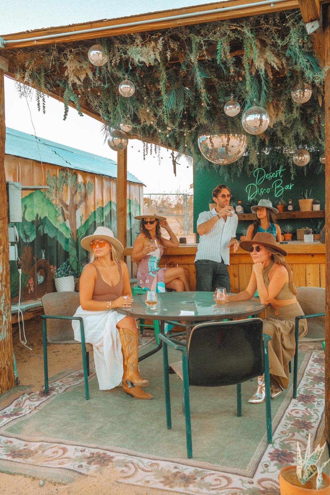 Sapphire Haven + Casita! Pool + Spa + Movie Theatre + 10 Min To Monument! Joshua Tree Εξωτερικό φωτογραφία